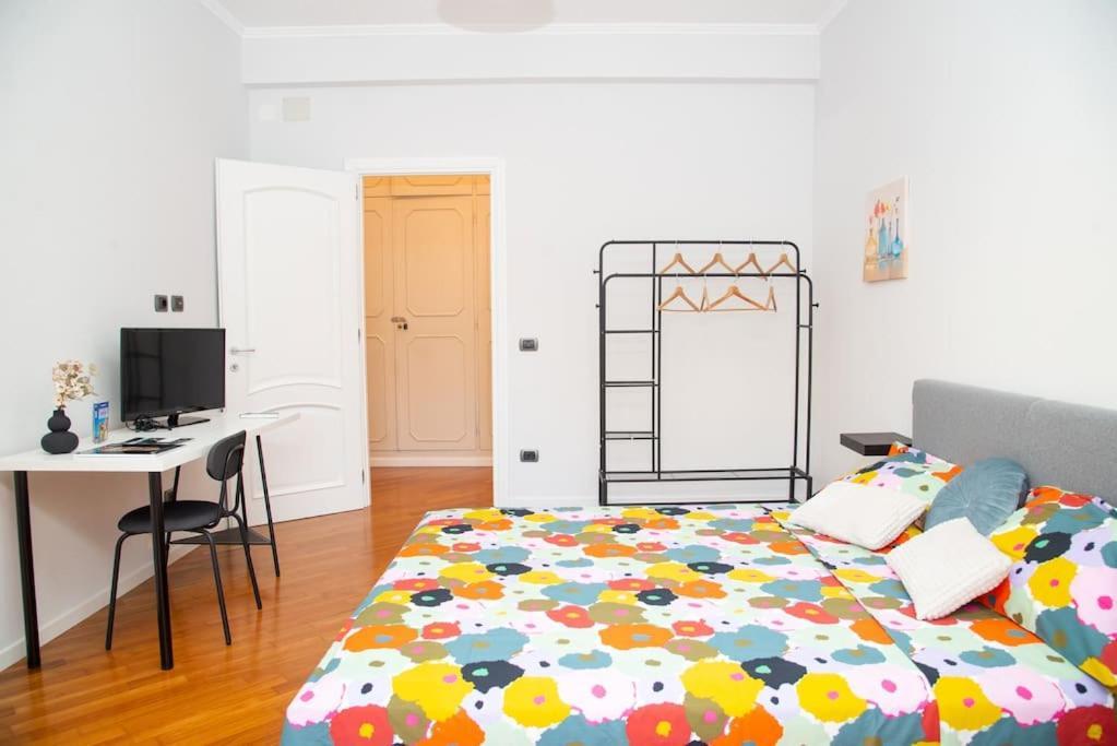 Tullios Home Рим Екстериор снимка